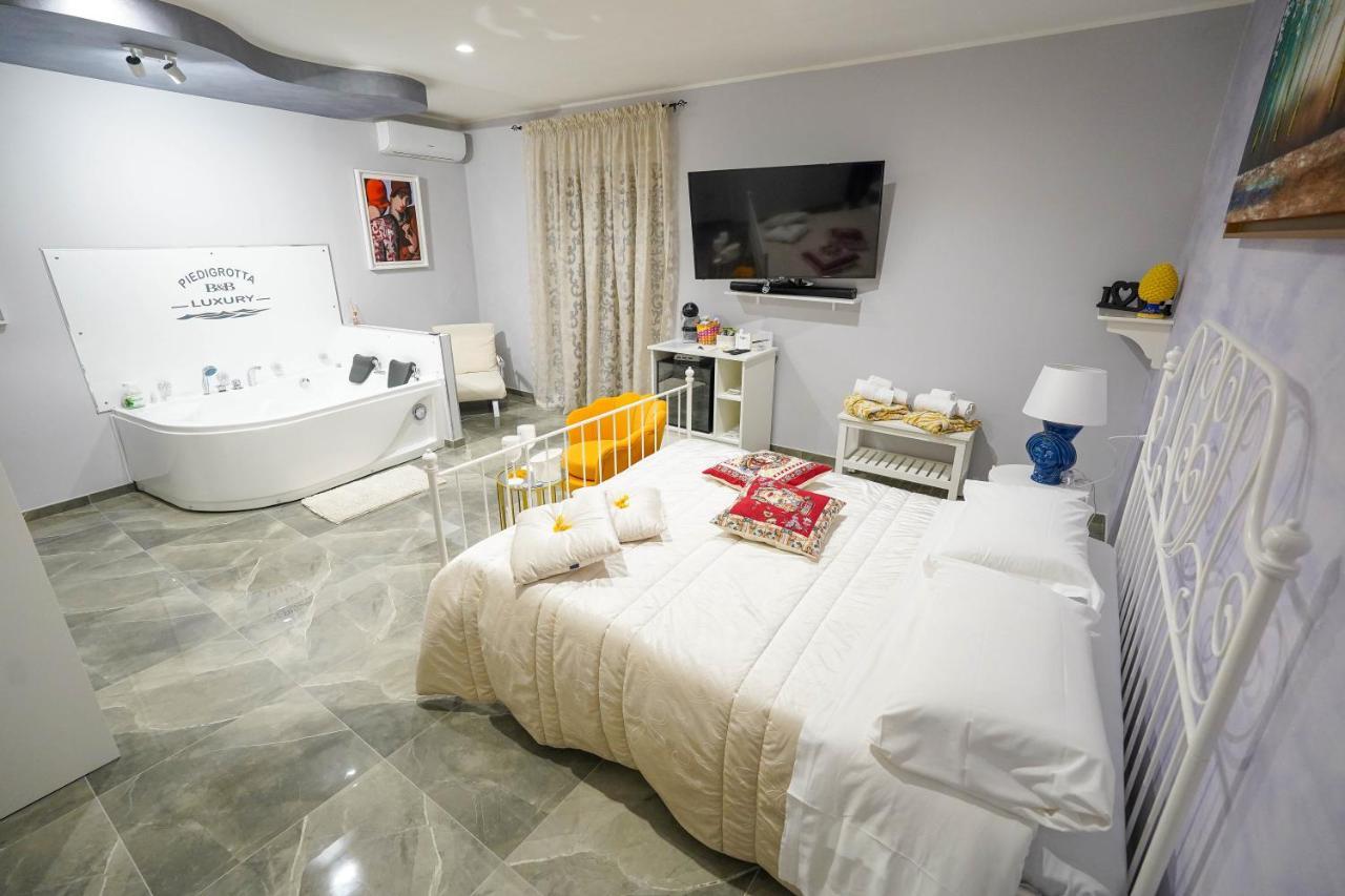 Piedigrotta Magique Luxury Panzió Pizzo Kültér fotó
